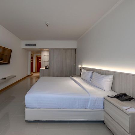 The Maruay Garden Hotel Bangkok Exterior foto
