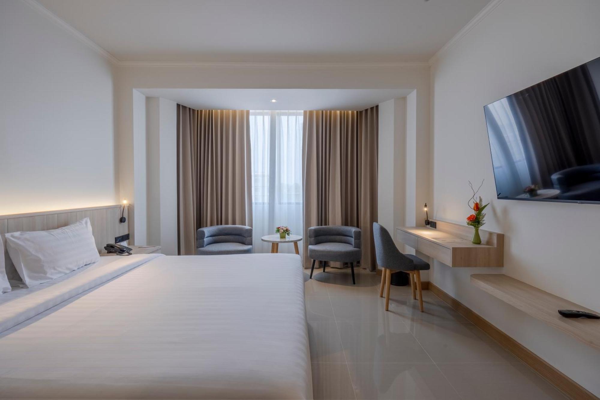The Maruay Garden Hotel Bangkok Exterior foto